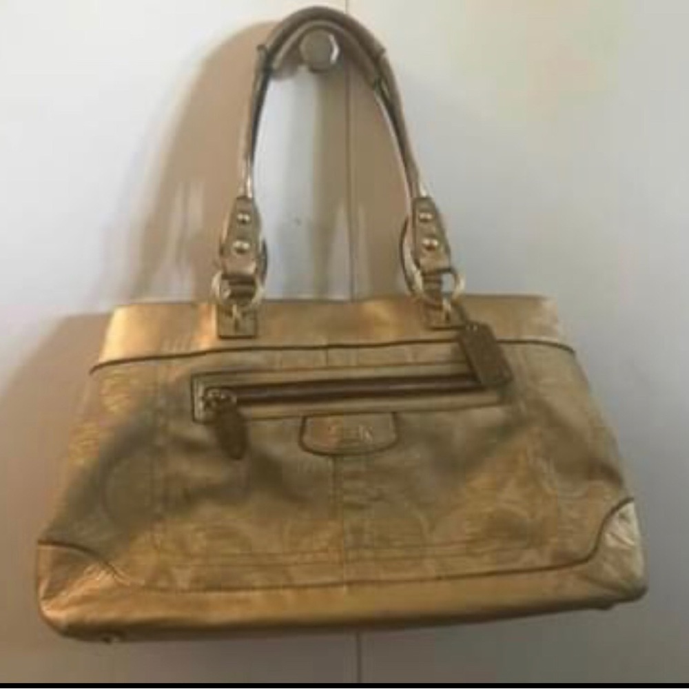 Authentic Coach Bag in excellent condition